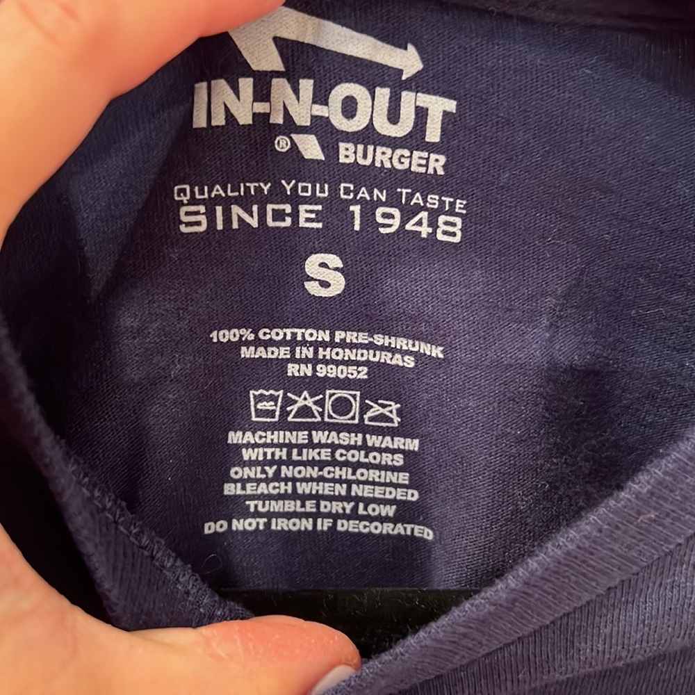 IN-N-OUT tee - Picture 3 of 3
